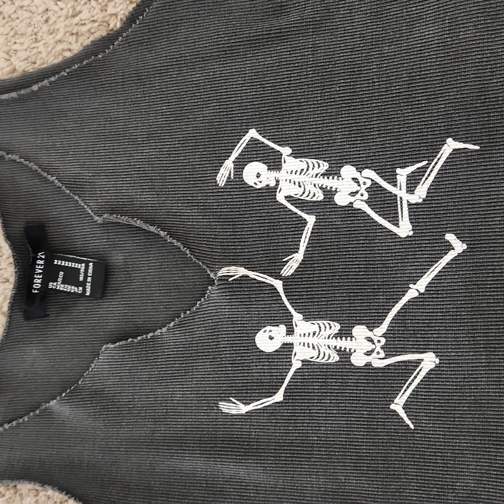 Crop top - Picture 2 of 6